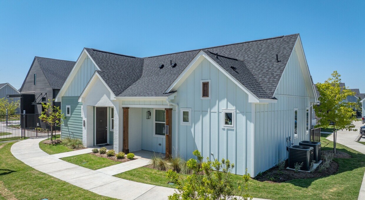 Foto principal - 10503 Peek Rd