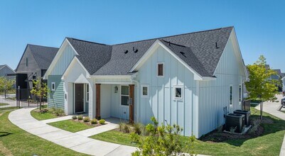 Building Photo - 10503 Peek Rd