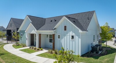 Building Photo - 10503 Peek Rd