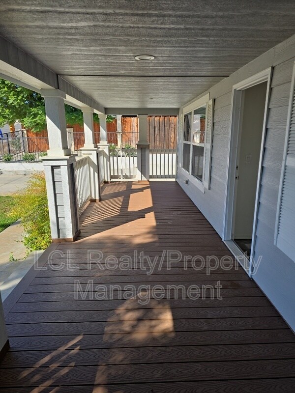 Foto del edificio - 407 W Sumner Ave