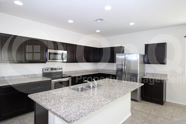 Building Photo - 1262 E Lee Pl
