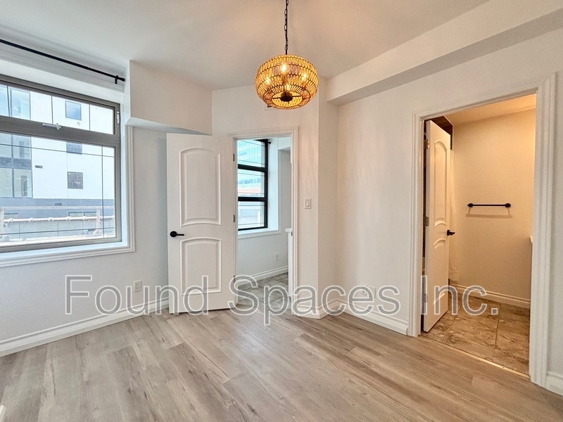 Primary Photo - 259 St Paul St