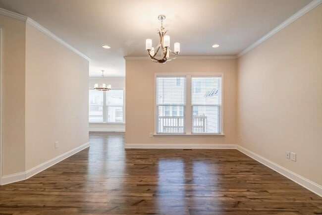 Building Photo - 204 Braeden Wy