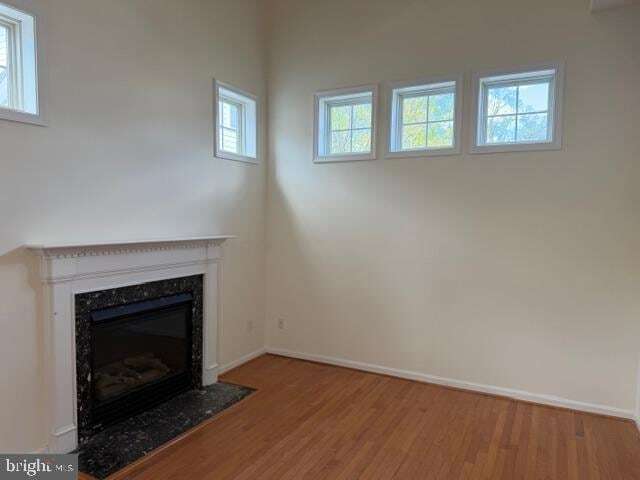 Foto del edificio - 7429 Cedar Grove Ln