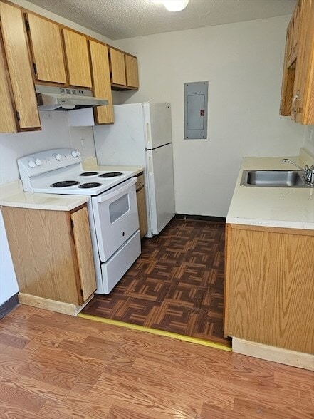 Photo - 75 Scotch Pond Pl Apartment