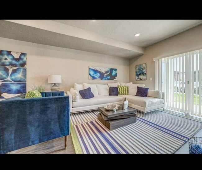 Foto del edificio - 265 N 670 E