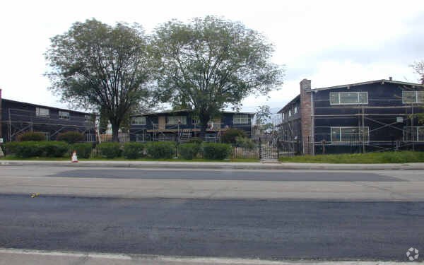 Building Photo - 525 Grand Ave