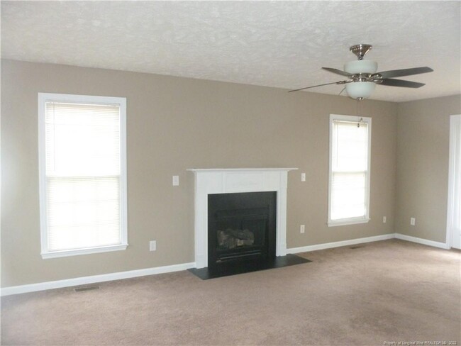 Building Photo - 155 Saunders Ct