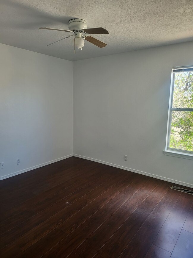 Foto del edificio - North Valley 2story Townhouse 1508/sf 3/Bd...