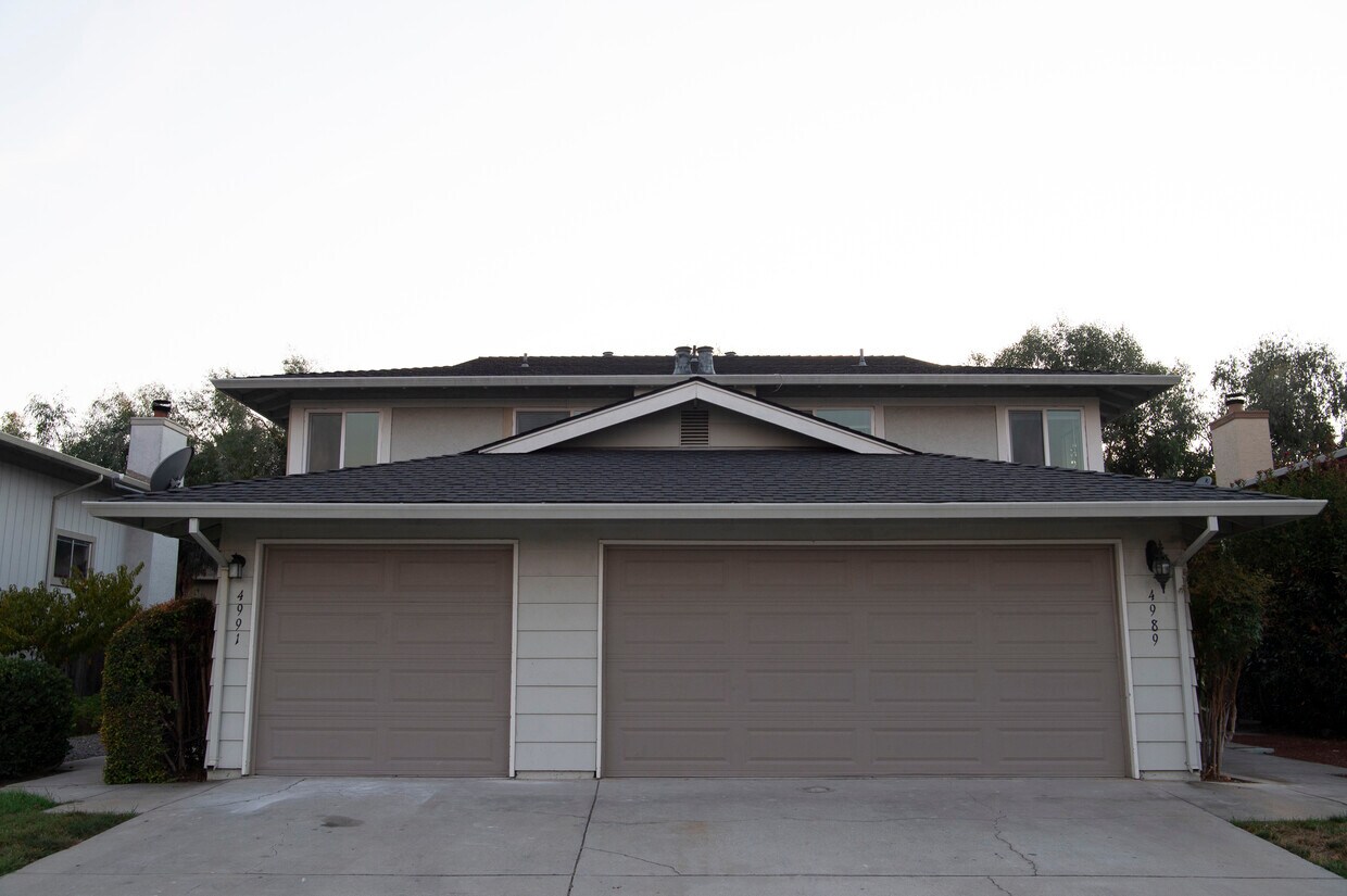 Front of the Duplex - 4989 Geomax Ct