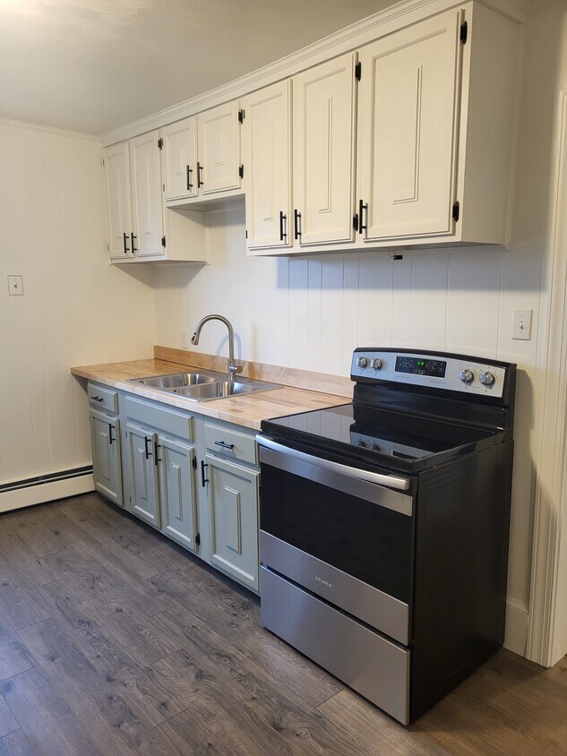 24861 Three Notch Rd, Hollywood, MD 20636 House for Rent in Hollywood