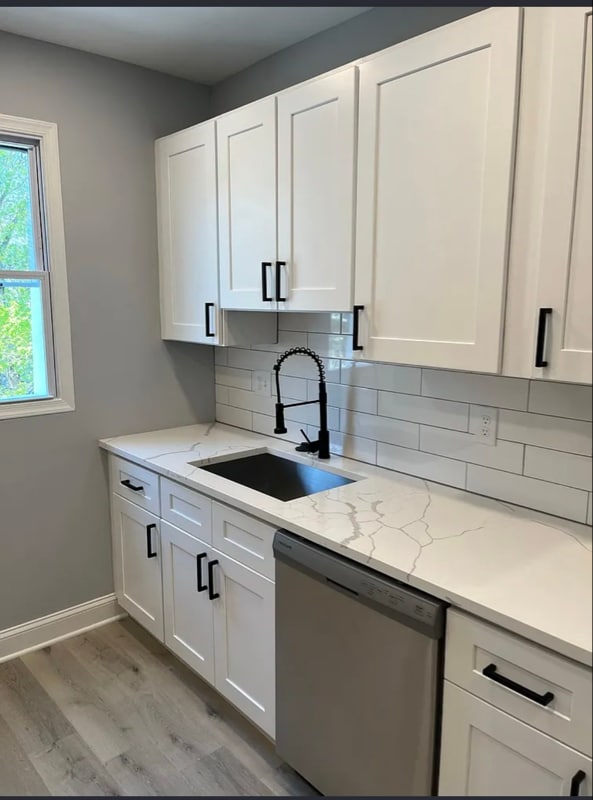 Building Photo - 5847 Willows Ave