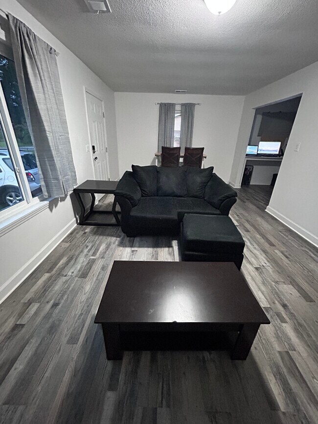 Foto del edificio - 1223 Poplar Ave