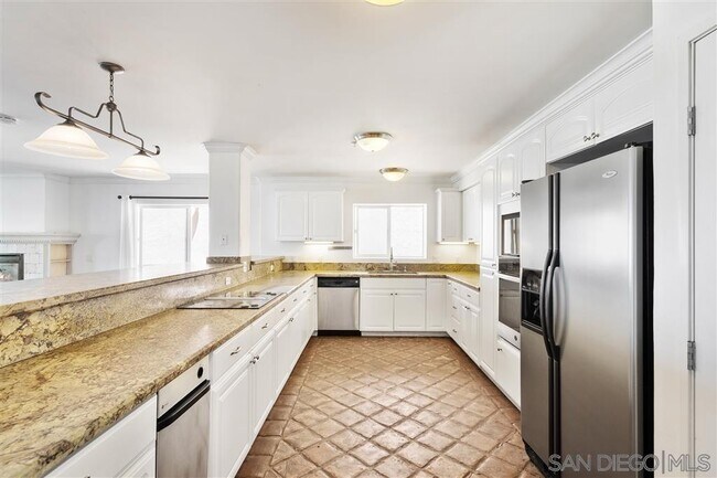Building Photo - 1456 Seacoast Dr