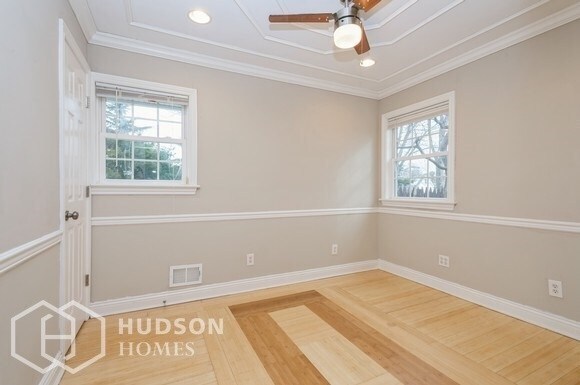 Building Photo - 127 Fisher Ave
