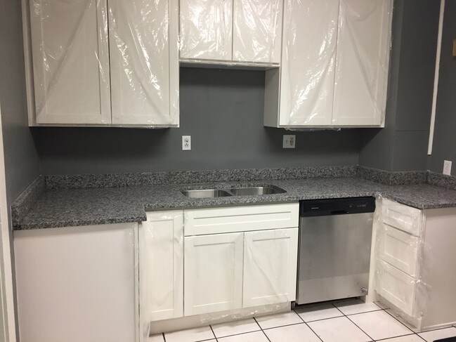 Foto del edificio - 1026 E Uintah St