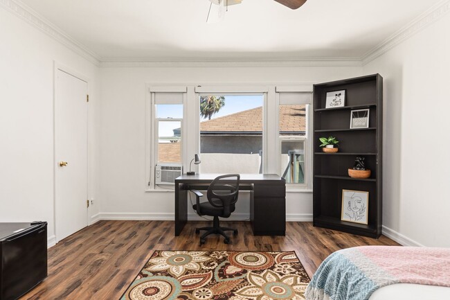 Foto del edificio - 515 Landfair Ave