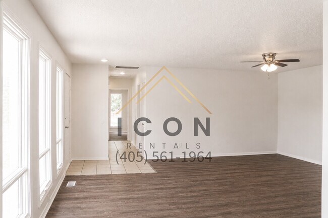 Foto del edificio - 515 N Robin Way