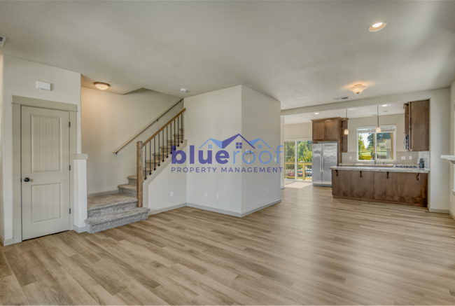 Foto del edificio - 7761 NE Mary Beth Ln