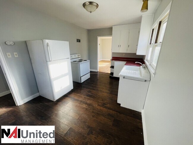 Foto del edificio - Three bedroom, two bath single family home