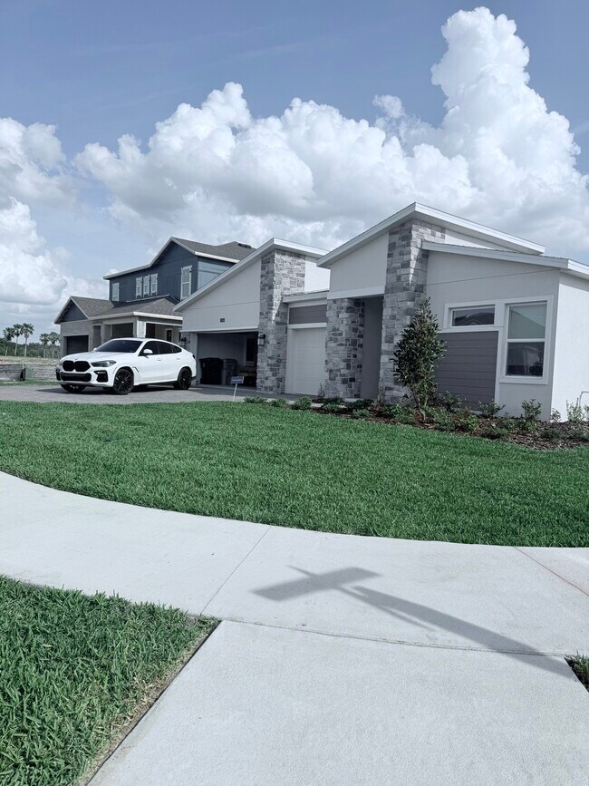 Foto del edificio - 1744 Rider Rain Ln