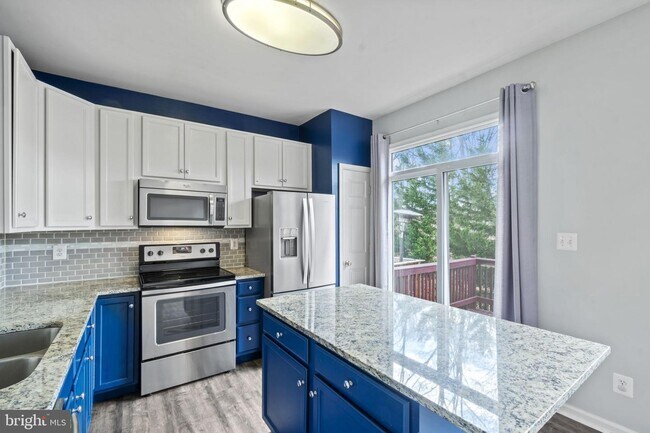 Foto del edificio - 4252 Normandy Ct
