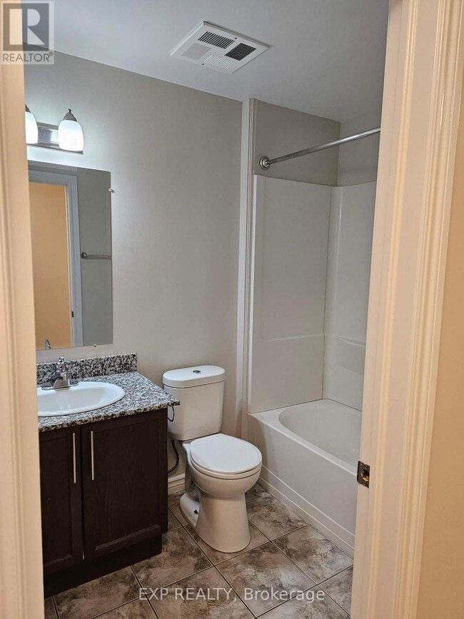 Photo du bâtiment - 5 Rittenhouse Rd