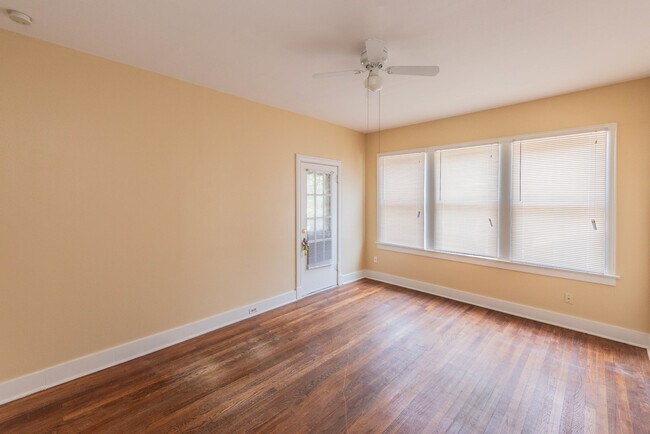 Foto del edificio - 112 E Norwood Ct