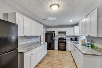 Building Photo - 7129 Beth Ann Terrace
