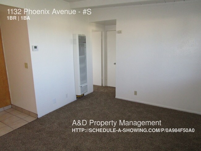 Building Photo - 1 bed 1 bath clean Seaside complex