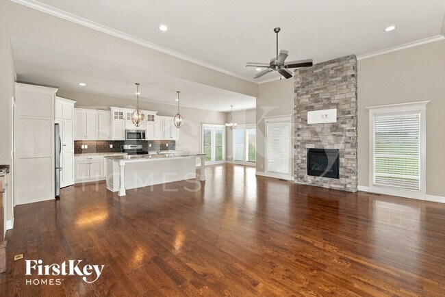Foto del edificio - 15235 Knight Rd