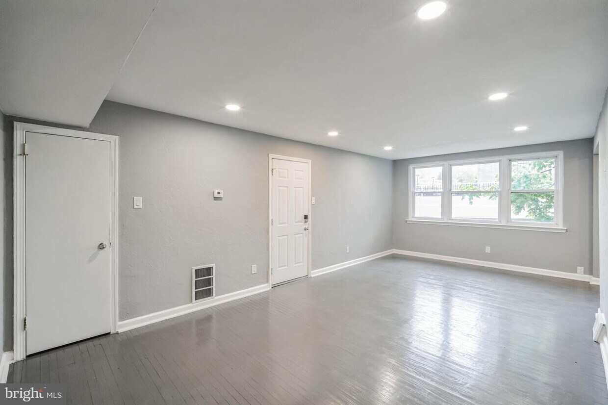 2137 BRYN MAWR Ave Unit 2R, PHILADELPHIA, PA 19131 Room for Rent in