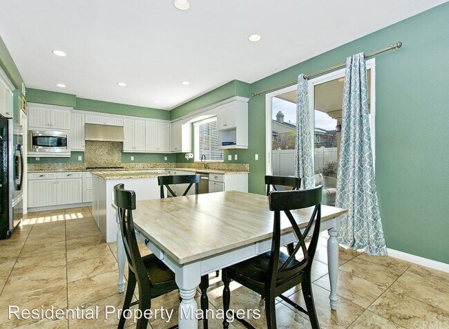 Building Photo - 4 br, 3.5 bath House - 46027 Logger Trail