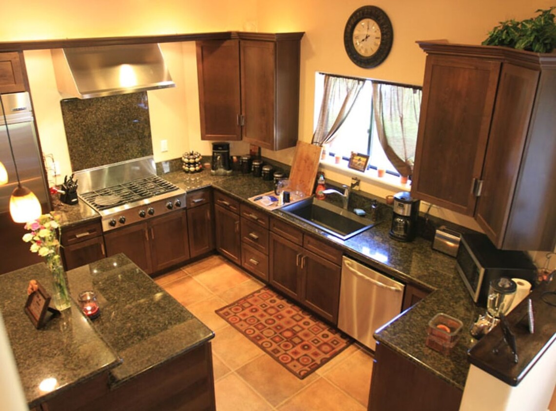 Foto principal - Huge modern 2 bedroom, single floor guest ...