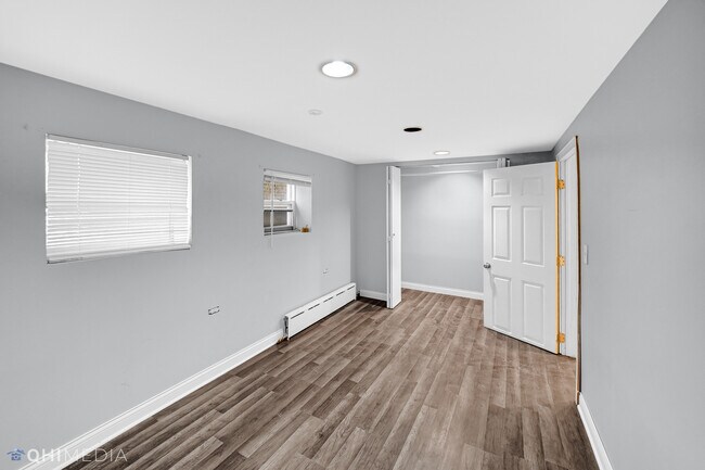 Building Photo - 5253 W Agatite Ave
