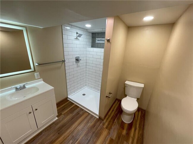 Foto del edificio - 109 Linden St