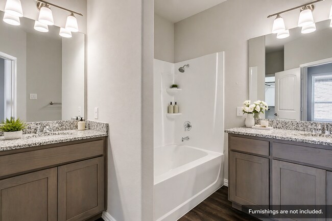 Building Photo - ? Your Next Home Is Waiting ?