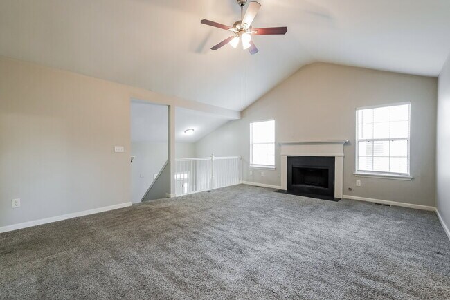 Building Photo - 1041 Crest Ridge Pl SW