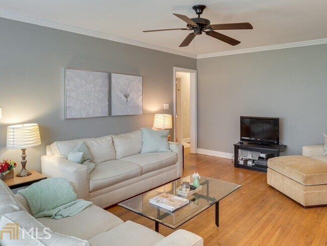 Foto del edificio - 3538 Kingsboro Rd NE