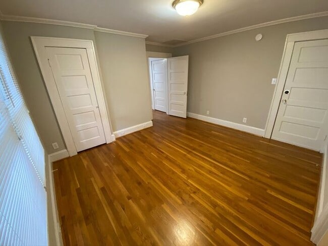 Building Photo - 1409-4 Pilot View St-1BR/1BA-West End APT!!!