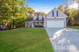 Building Photo - 2304 Larkspur Ln
