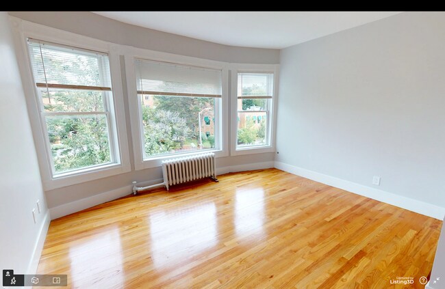 Building Photo - 1570 Cambridge St