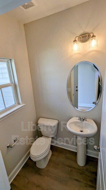 Foto del edificio - 1293 Grayson Ave