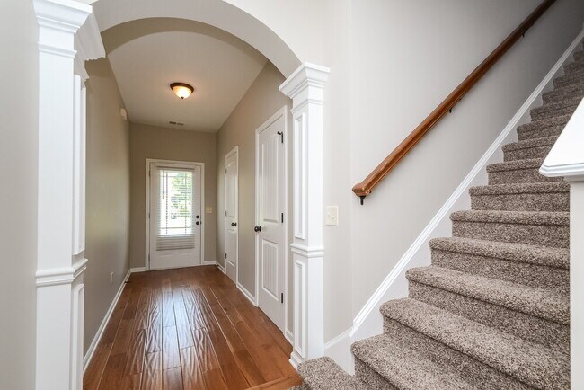 Foto del edificio - 234 Bethany Manor Ct