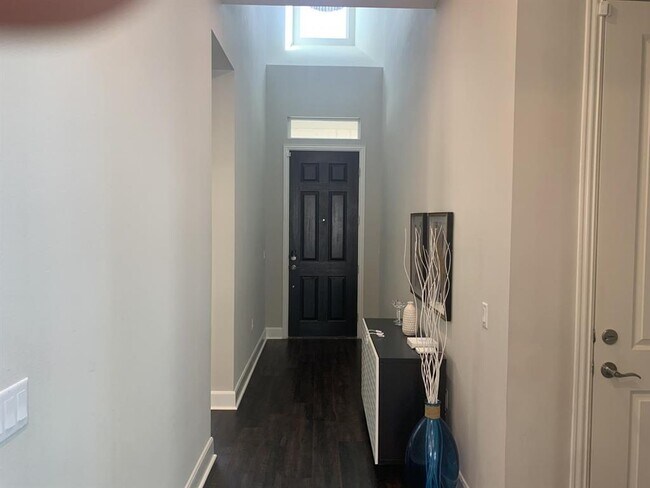 Foto del edificio - 12504 Ayrshire Wy