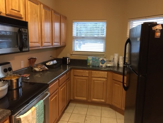 Foto del edificio - 2545 Baytown Cir
