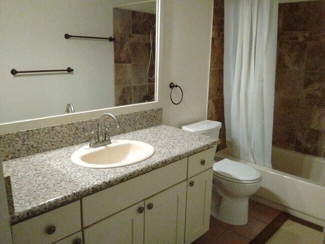 Foto del edificio - 29 Dearborn Pl