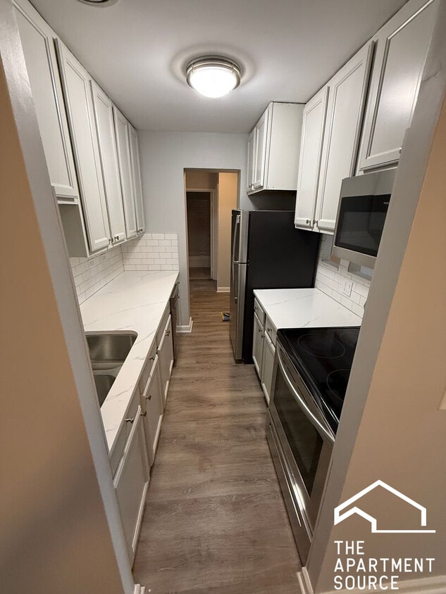 Primary Photo - 744 W Gordon Terrace