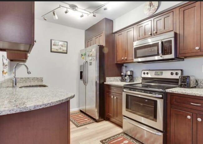 Foto del edificio - 3BD/2BA Fabulous Townhome in Laurel. (APPLICANTS MUST HAVE A MINIMUM 640 CREDIT SCORE)