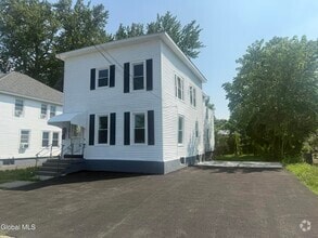 Building Photo - 11 Clifford Rd